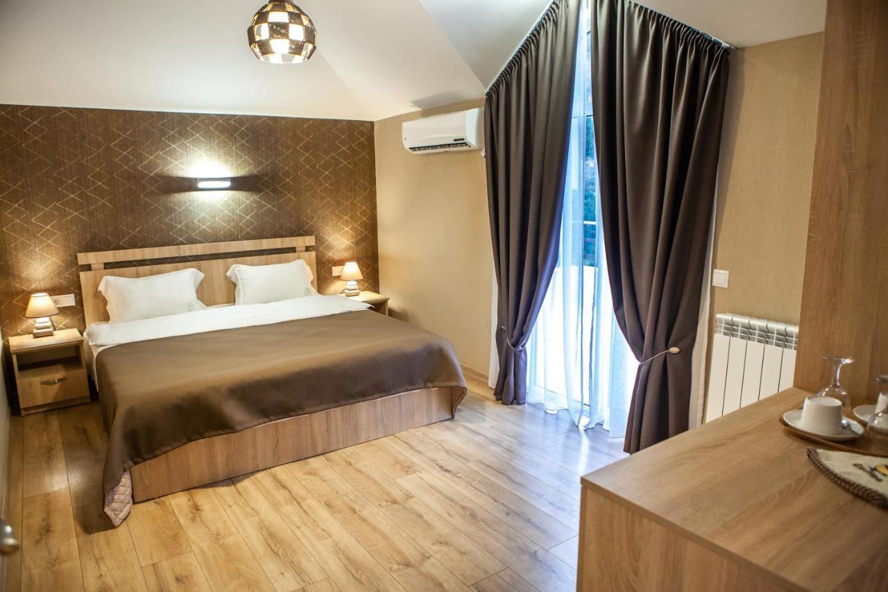 Wine Castle Hotel Тбилиси Екстериор снимка